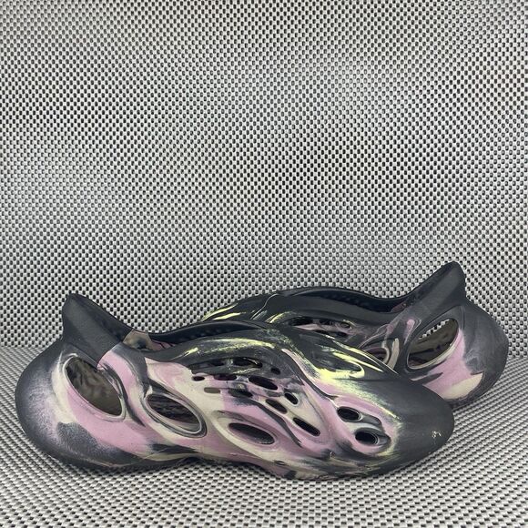 Adidas Yeezy Foam Runner MX Carbon Shoes Mens 12 Colorful Athletic GV7904 - Picture 3 of 13
